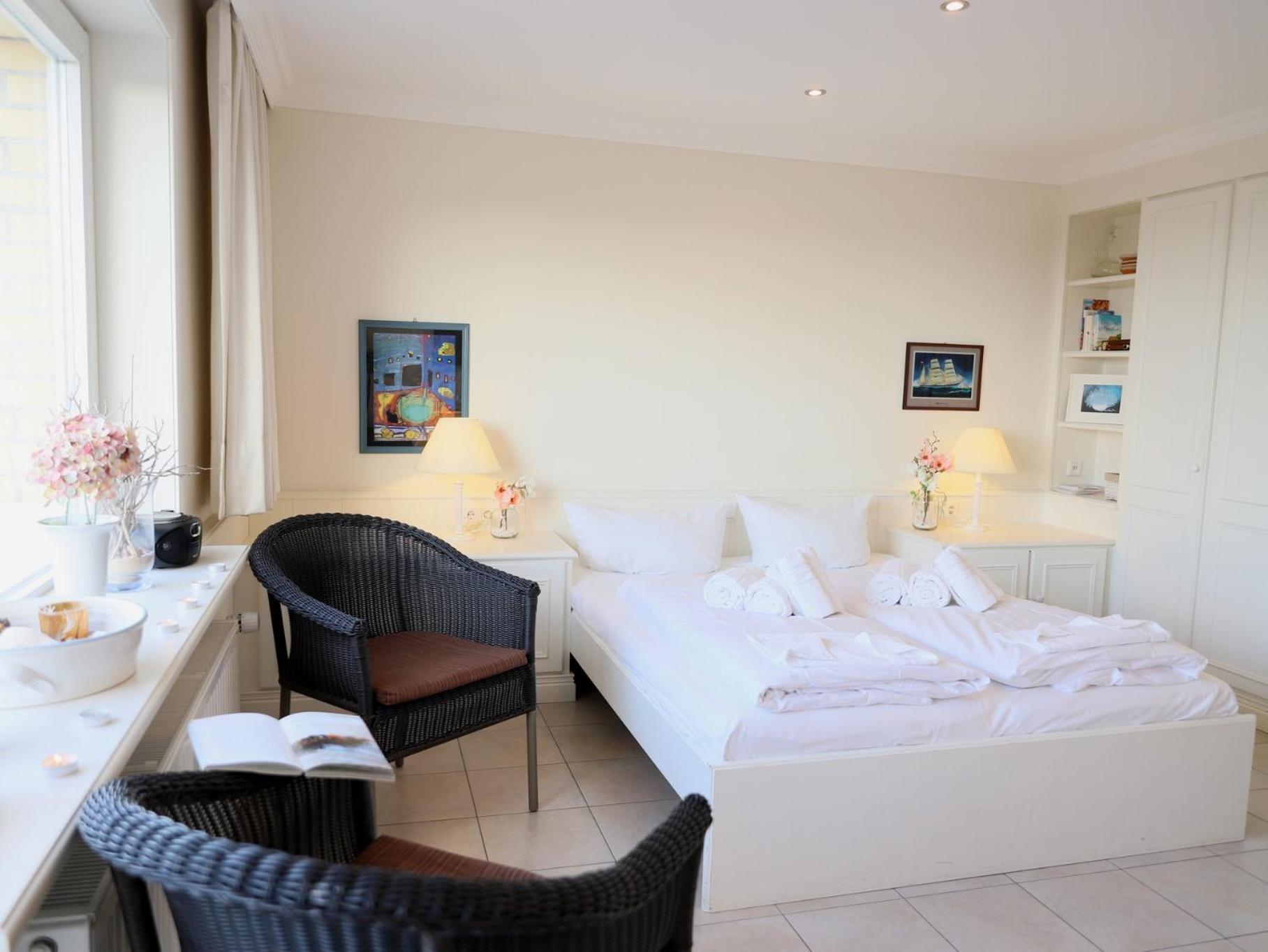 Wohnen Sie Im Herzen Westerlands, In Einer Komplett Neu Renovierten 1-Zimmer Wohnung 외부 사진
